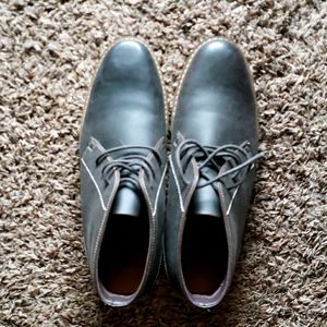 Size 13 airazona jean Chelsie boots